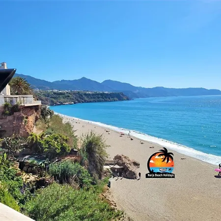 Apartment 2 Bedroom - Coronado *